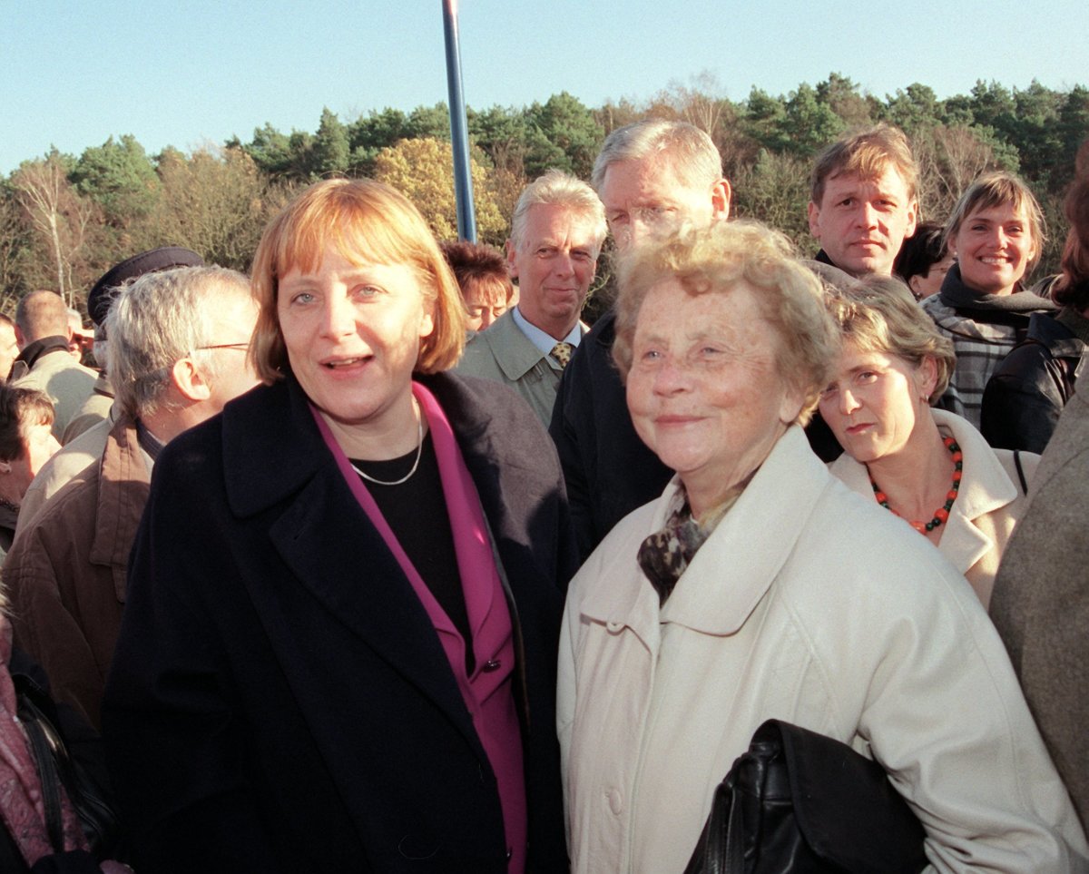 20220120-mb-dpa-Angela Merkel in der Uckermark