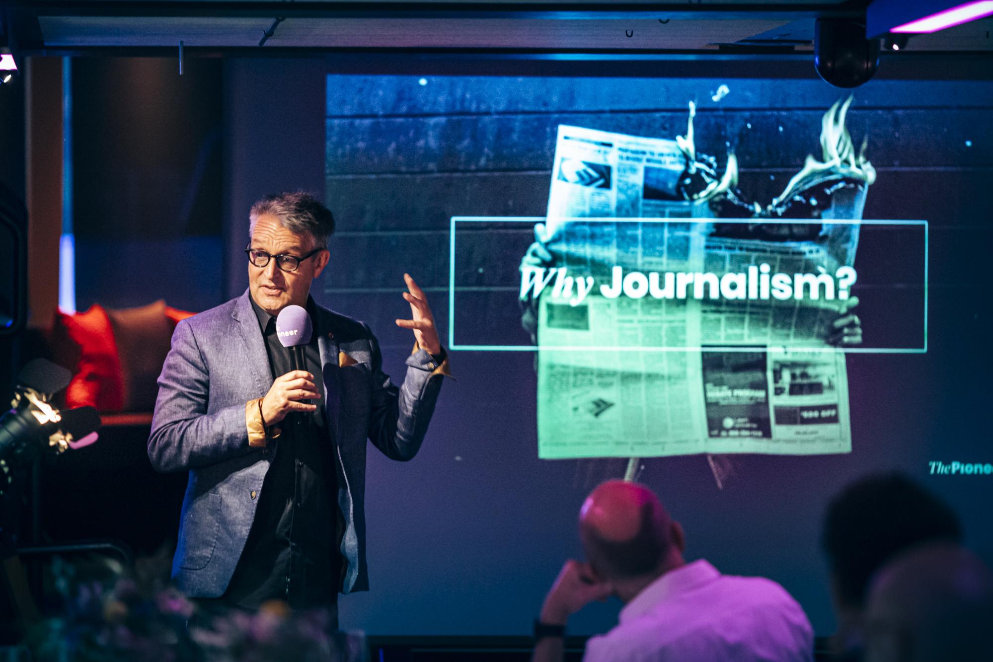 Gabor Steingart diskutiert mit Pioneer-Supportern über die Zukunft des Journalismus