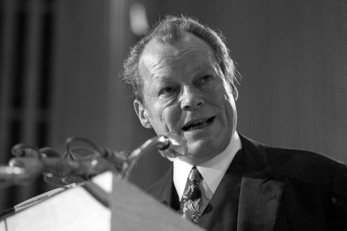 20221121-image-imago-pb-Willy Brandt beim SPD-Parteitag 1971